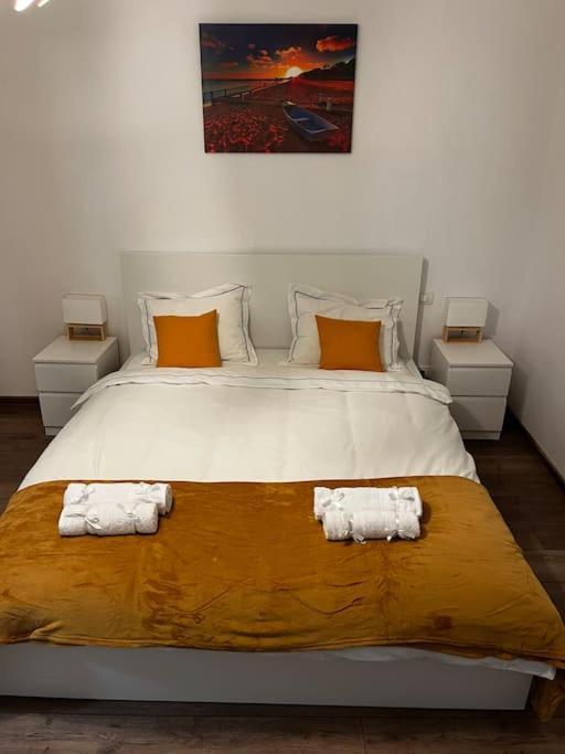 Parklake'S Treasure Bukares Bagian luar foto